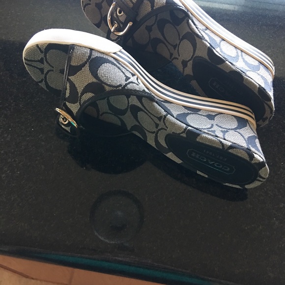 Shoes - Picture 2 of 2